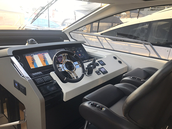ELECTRONIC CONTROLS FOR PLEASURE CRAFT